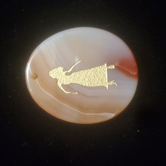 New Hand Carved Virgo Red Onyx Agate Oval Pendant Amulet. - Picture 2 of 13